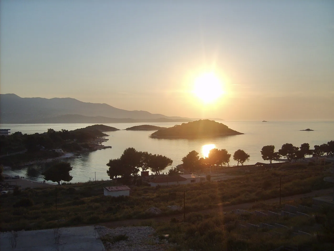 Ксамиль, Албания
