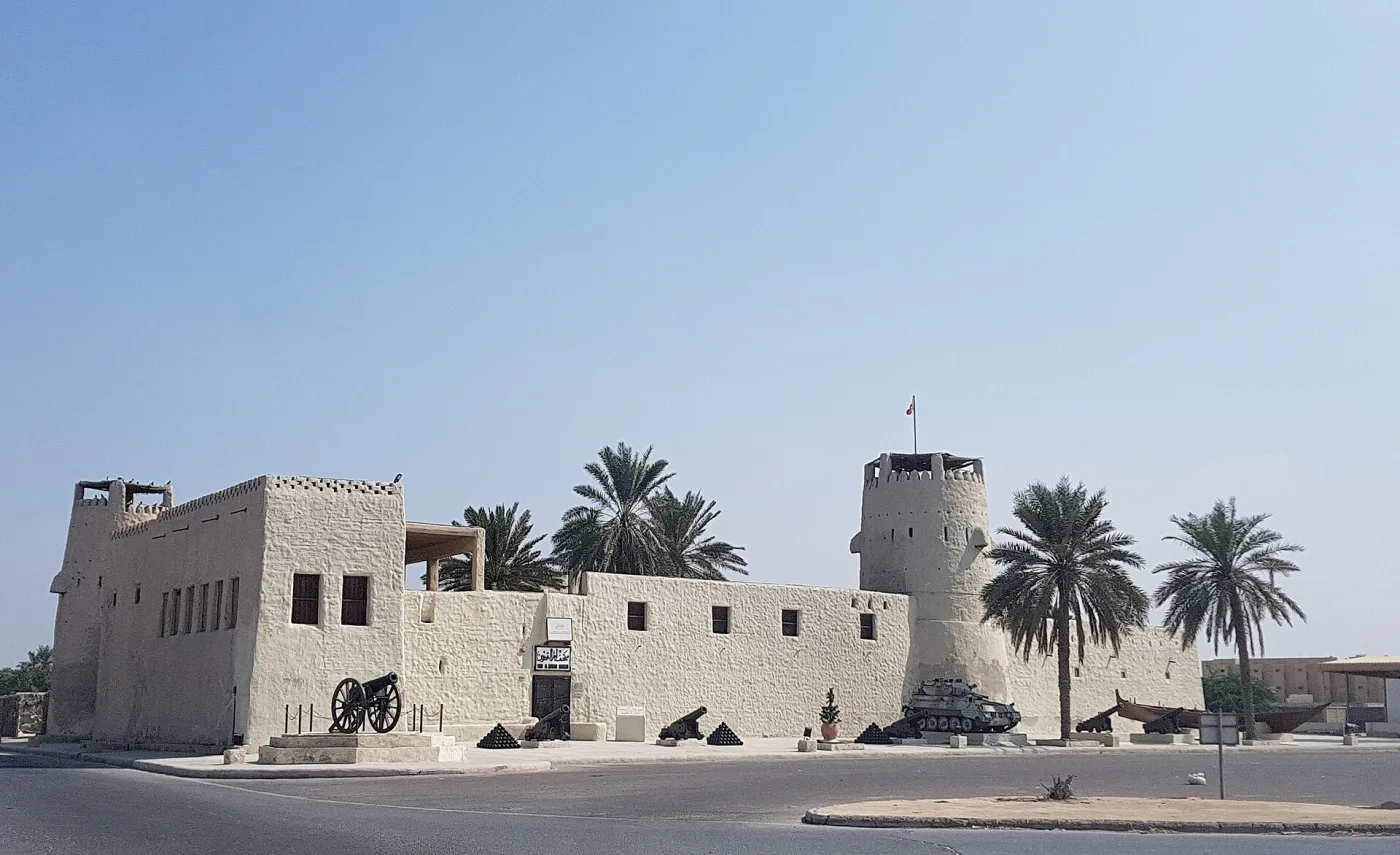 Старый форт Умм-эль-Кувейна — резиденция шейхов, теперь музей