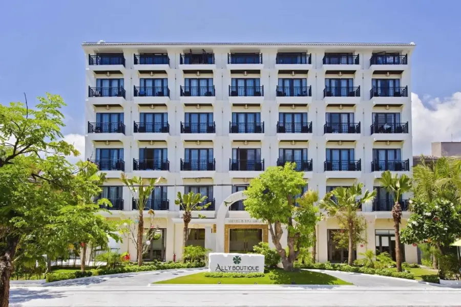 Ally Beach Boutique, Хой Ан