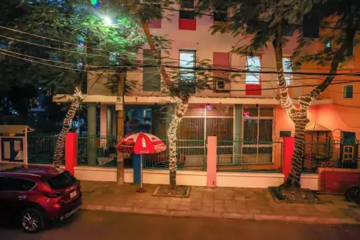 Aloha Hotel, Нячанг