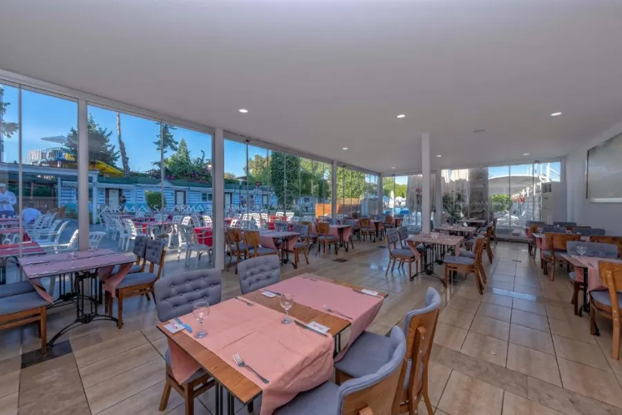 Armas Beach Hotel — фото 3