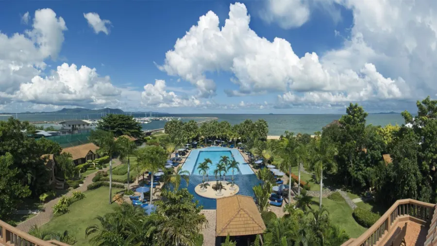 Botany Beach Resort, Паттайя