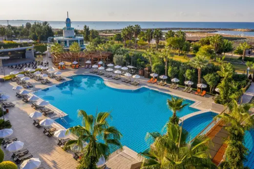 Commodore Elite Suites & Spa Adults Only 18+ — фото 3