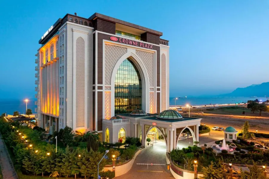 Crowne Plaza Antalya, Анталья
