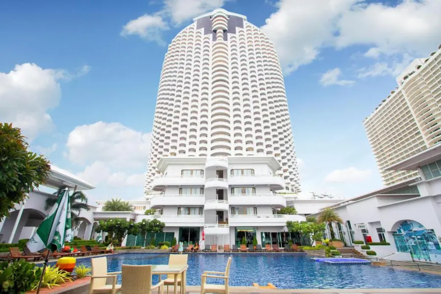 D Varee Jomtien Beach, Паттайя