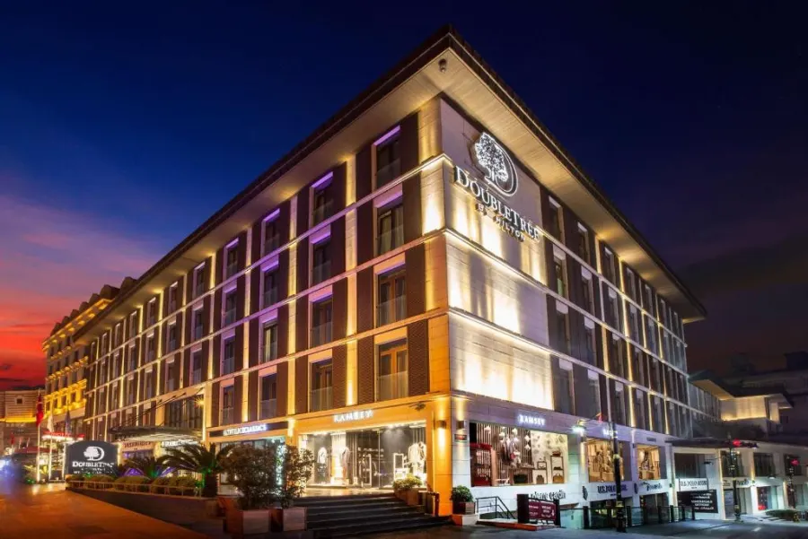 Double Tree by Hilton Istanbul Old Town, Стамбул