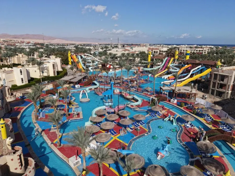Edge Rotana Sea Beach Aqua Park — фото 3