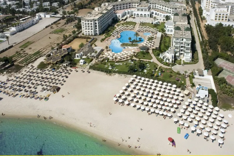 El Mouradi Palm Marina, Сусс