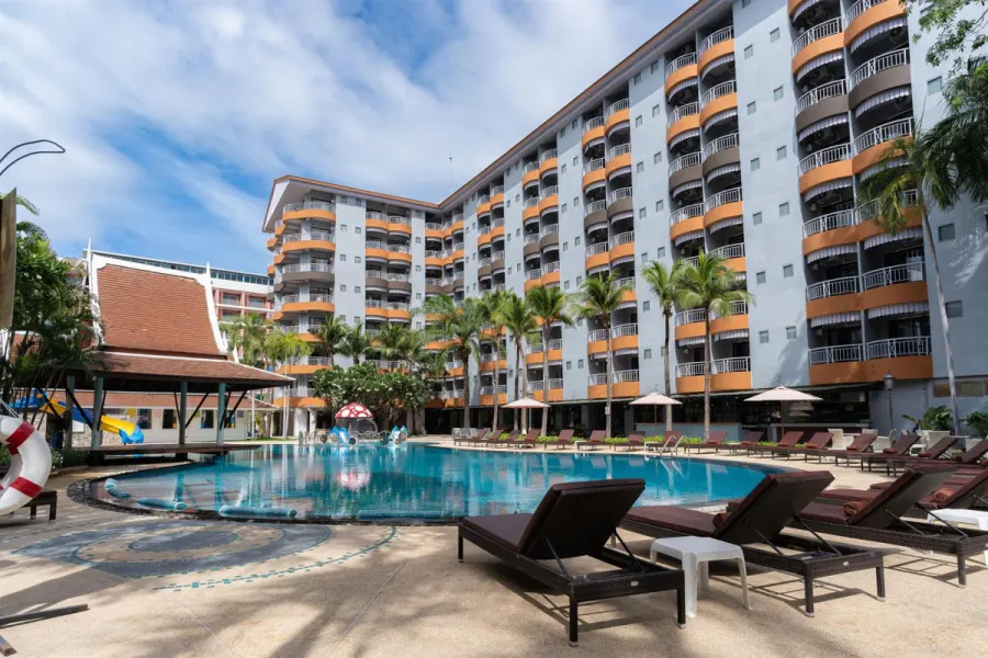Heeton Concept Hotel Pattaya, Паттайя