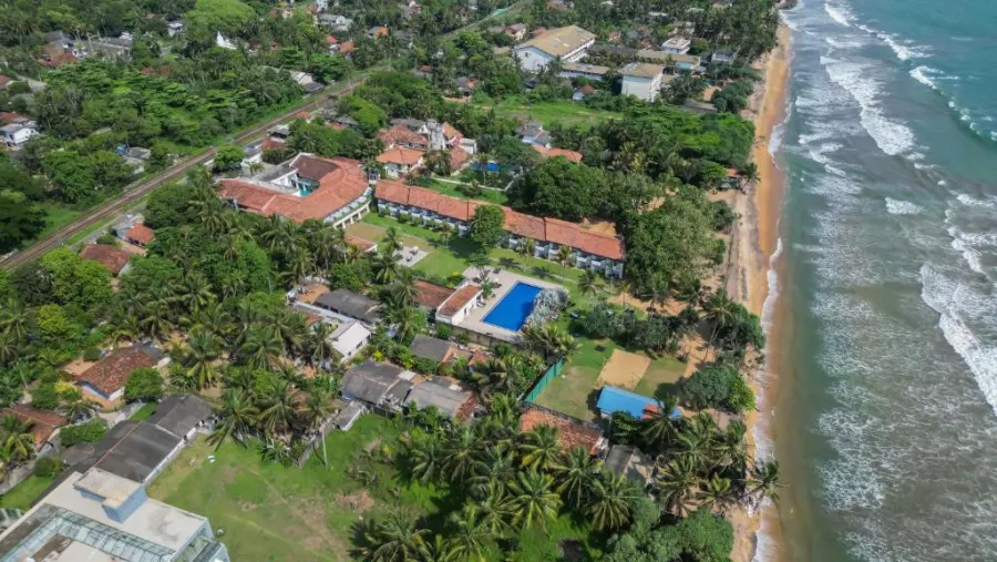 Hibiscus Beach Hotel & Villas, Калутара