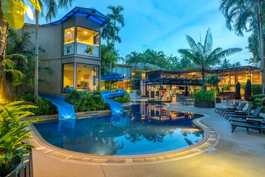 Holiday Inn Resort Phuket Surin Beach, Пхукет