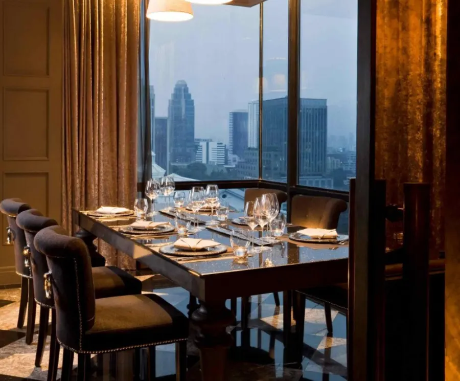Hotel Muse Bangkok Langsuan, Бангкок