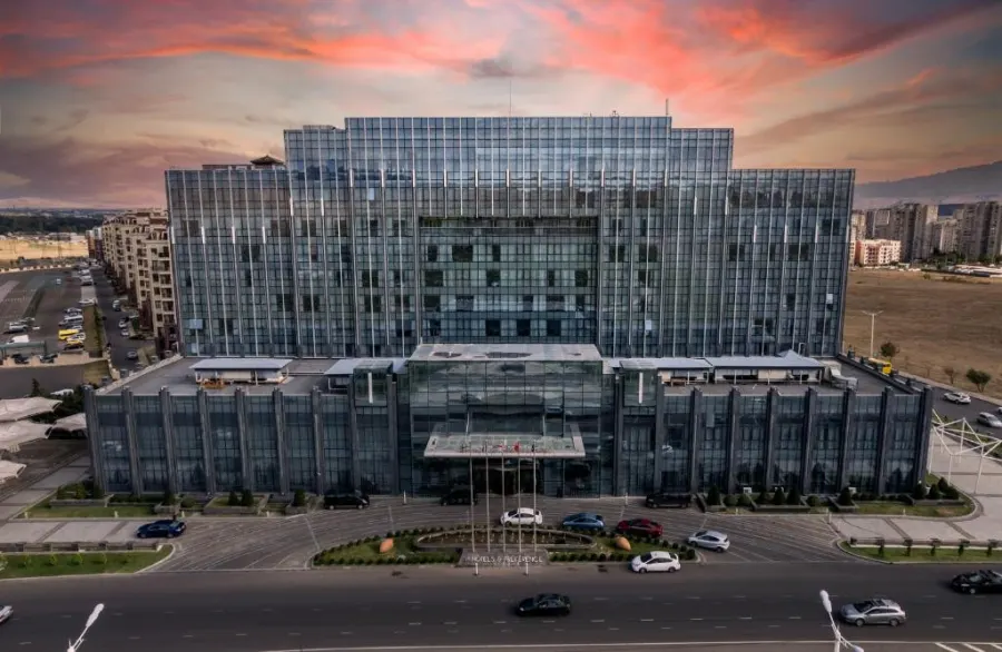Hotels & Preference Hualing Tbilisi, Тбилиси