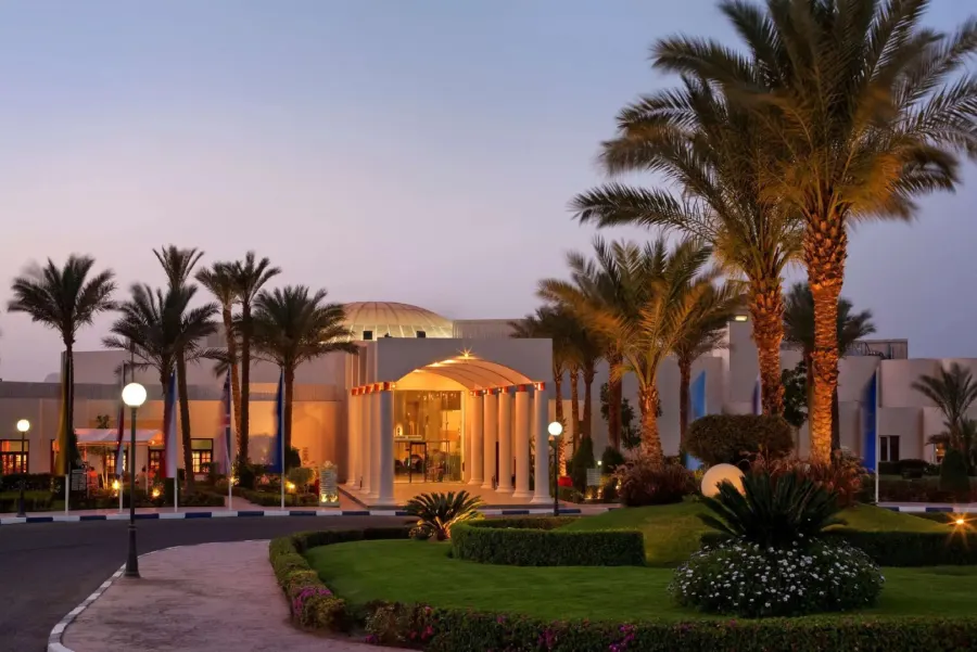 Long Beach Resort Hurghada, Хургада