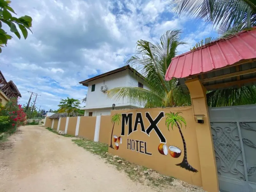 Max Hotel Nungwi, Занзибар