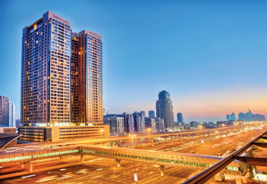 Mercure Dubai Barsha Heights Hotel Suites & Apartments, Дубай