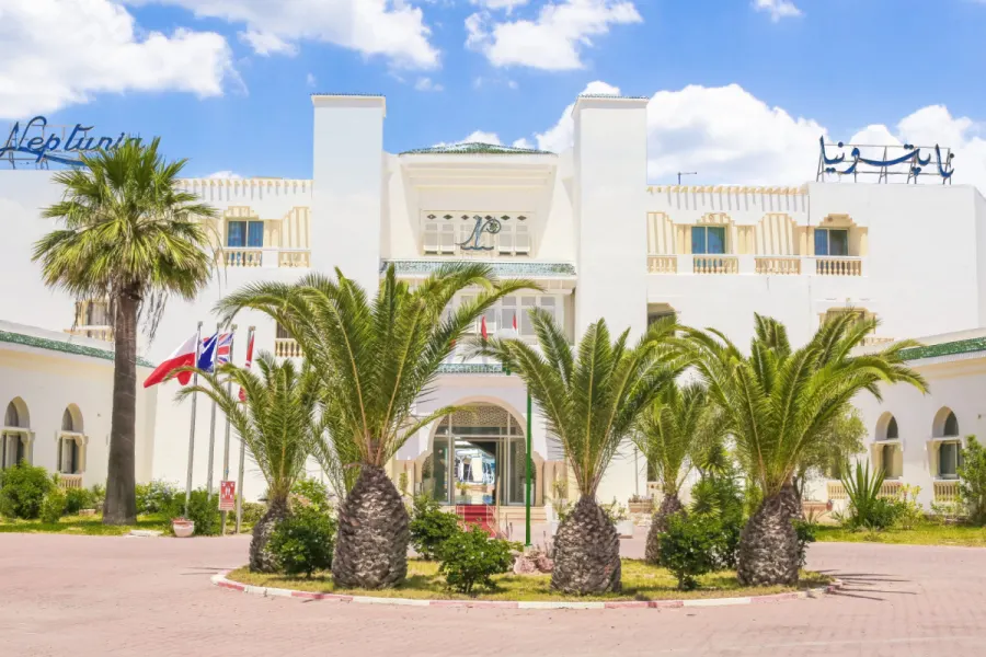 Neptunia Hotel, Монастир