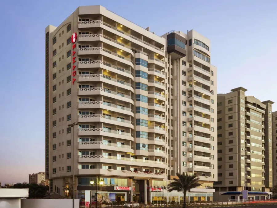 Ramada By Wyndham Beach Ajman, Аджман