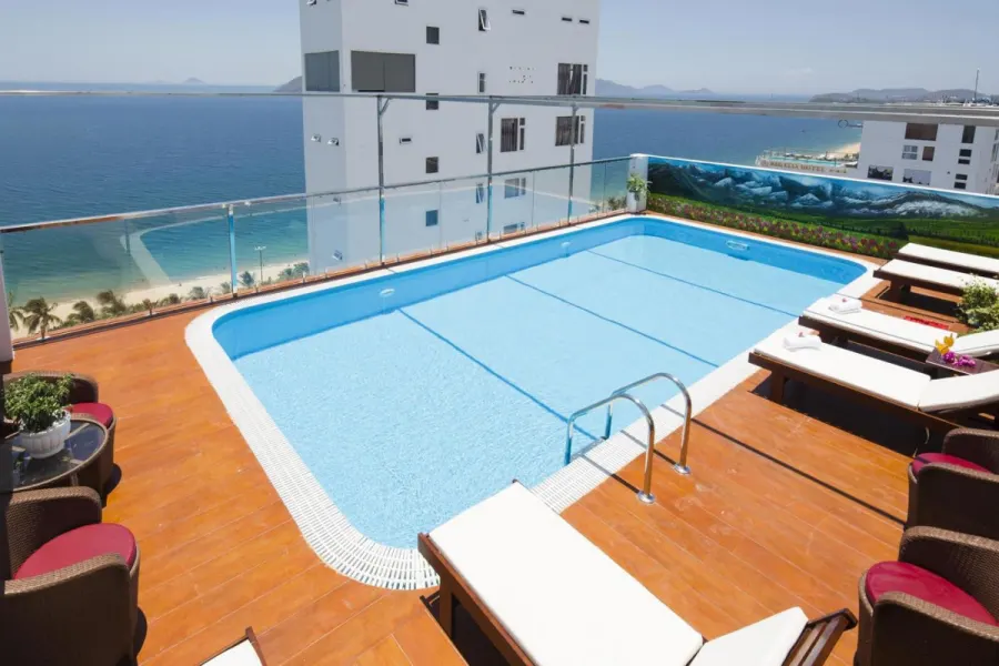 Paris Nha Trang Hotel & Apartment, Нячанг