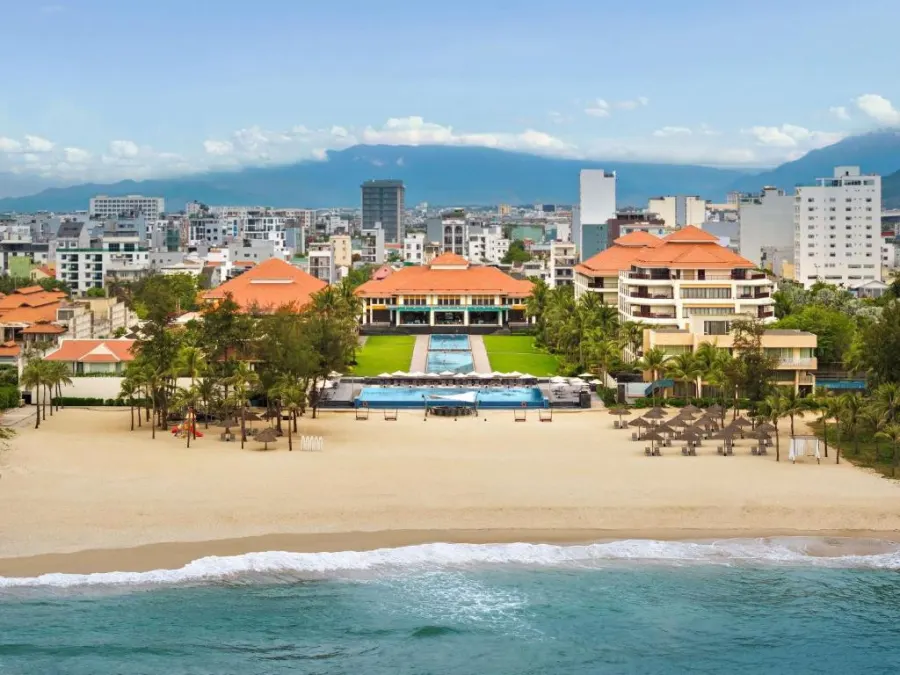 Pullman Danang Beach Resort, Дананг