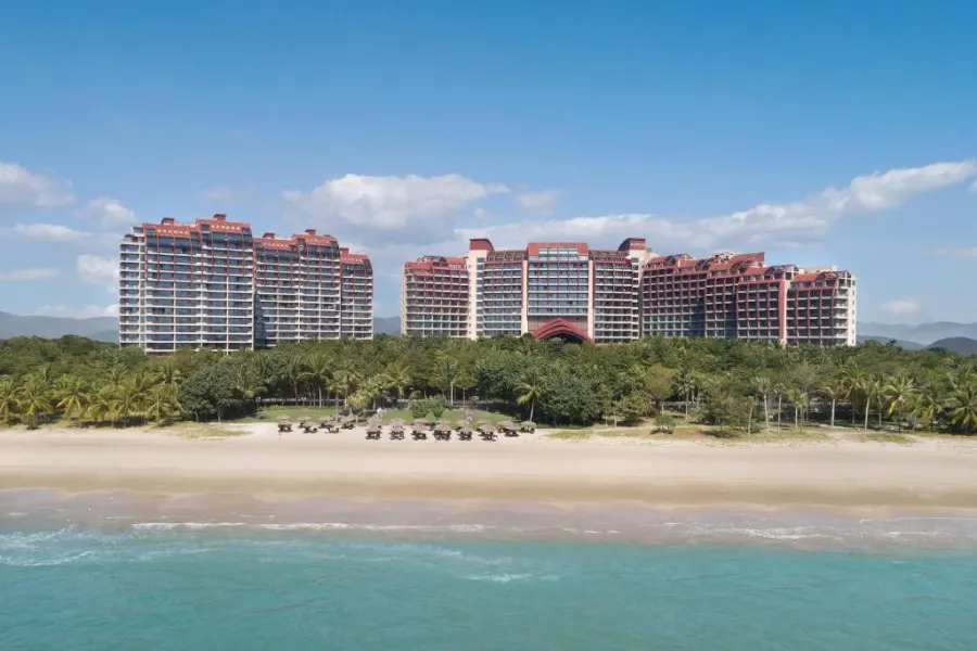 Pullman Ocean View Sanya Bay Resort & Spa, Хайнань