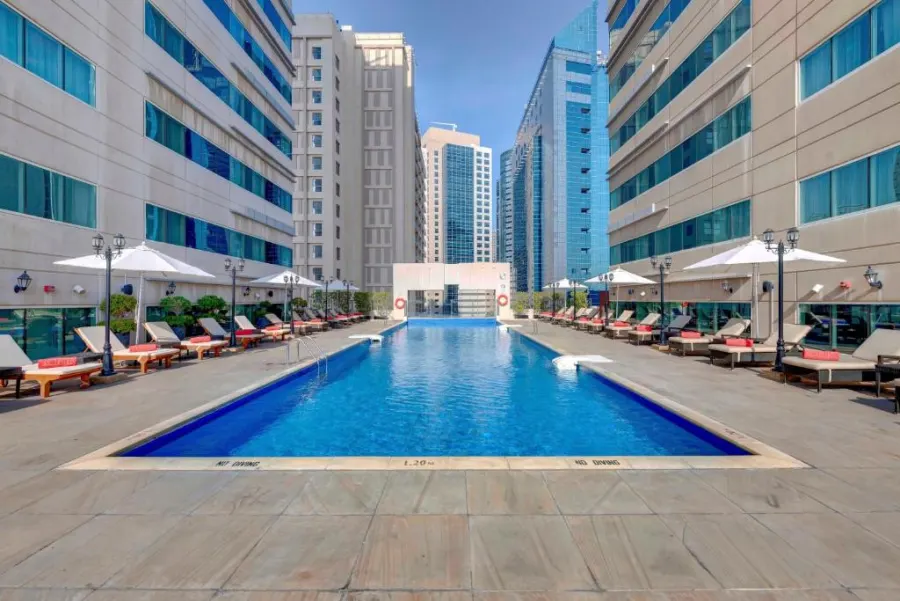 Radisson Blu Hotel Barsha Heights, Дубай