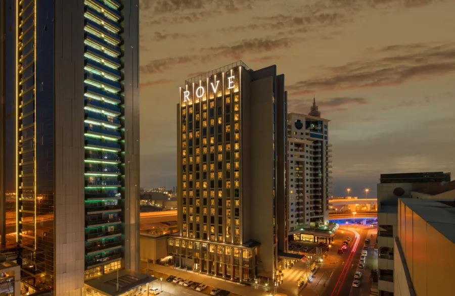 Rove Dubai Marina, Дубай