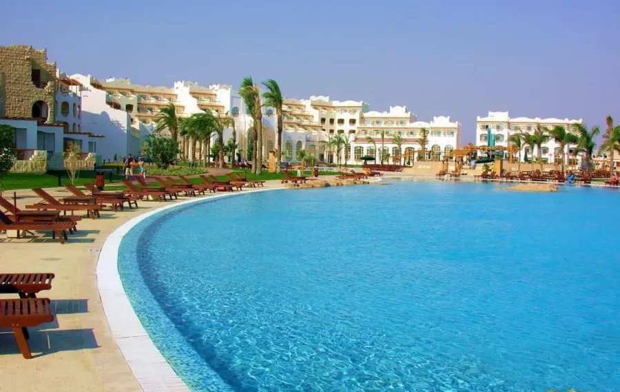 Royal Lagoons Resort & Aqua Park — фото 4