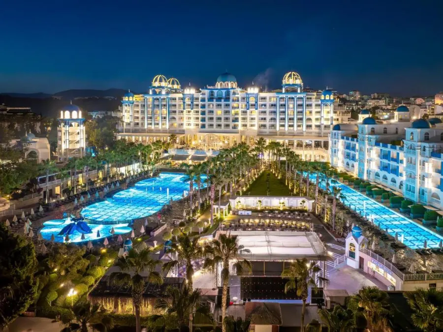 Rubi Platinum Spa Resort & Suites, Аланья