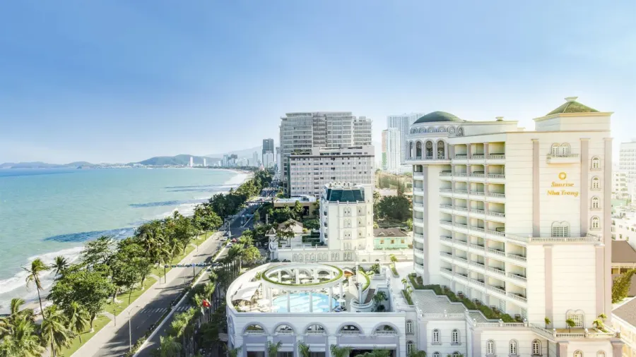 Sunrise Nha Trang Beach Hotel & Spa, Нячанг
