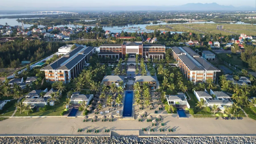 Sunrise Premium Resort Hoi An, Хой Ан