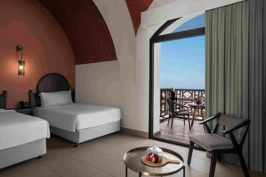the Cove Rotana Resort, Рас-эль-Хайма