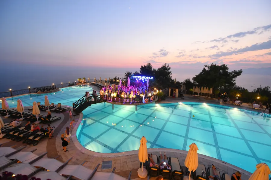 Utopia World Hotel, Аланья