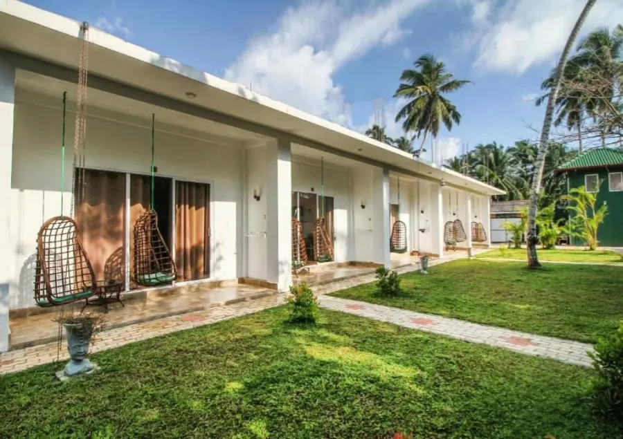 Villa Bounty, Хиккадува