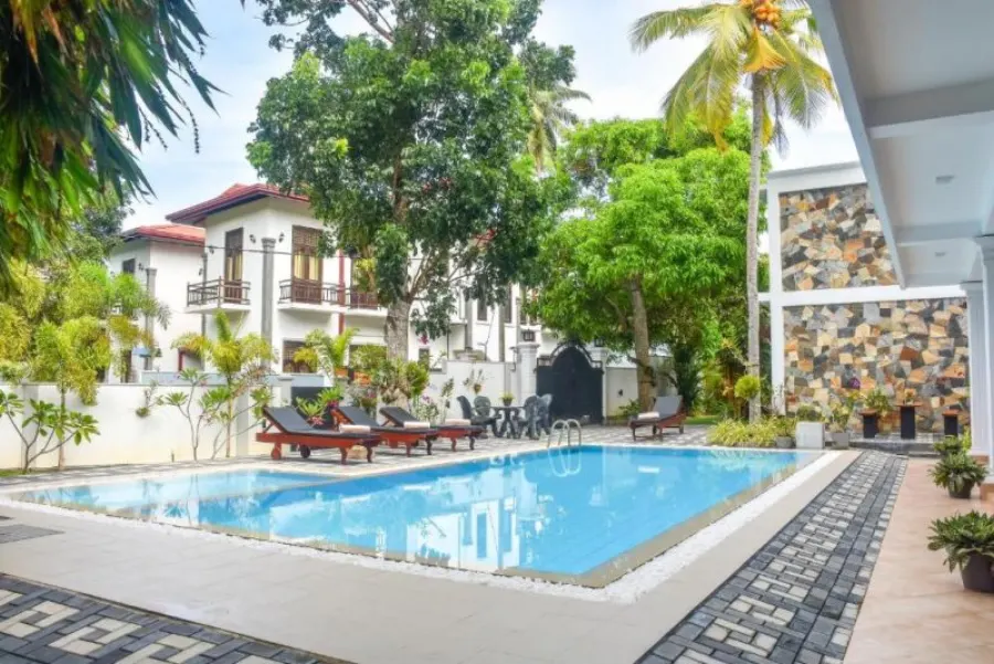 Villa de White Sambur, Хиккадува