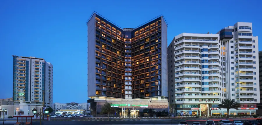 Wyndham Garden Ajman Corniche, Аджман