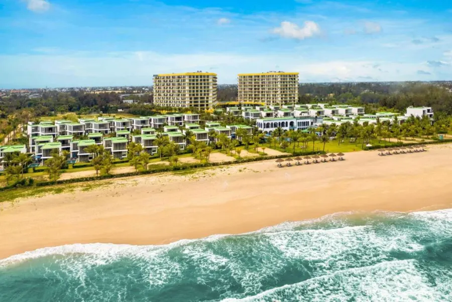 Wyndham Hoi An Royal Beachfront Resort & Villas, Хой Ан