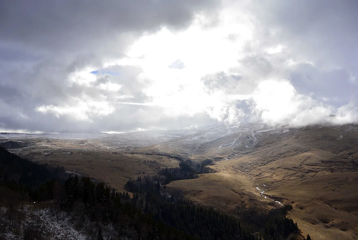 Плато Лаго-Наки — панорама Западного Кавказа
