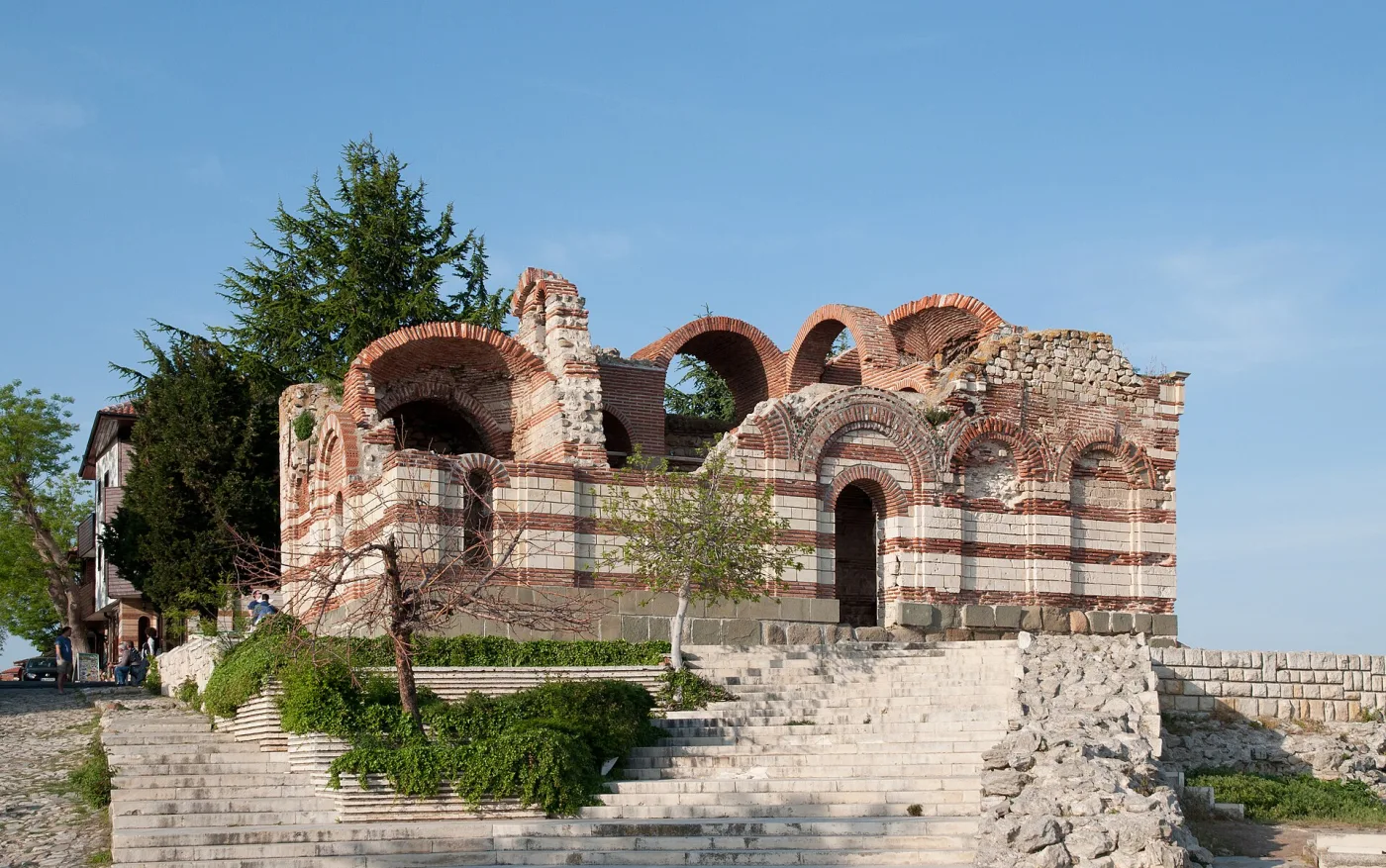 Сколько стоит тур в Болгарию